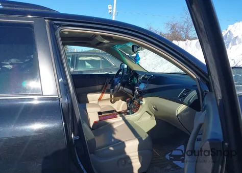 2013 Toyota Highlander Limited V6 z USA, uszkodzony, nr VIN 5TDDK3EH4DS224516